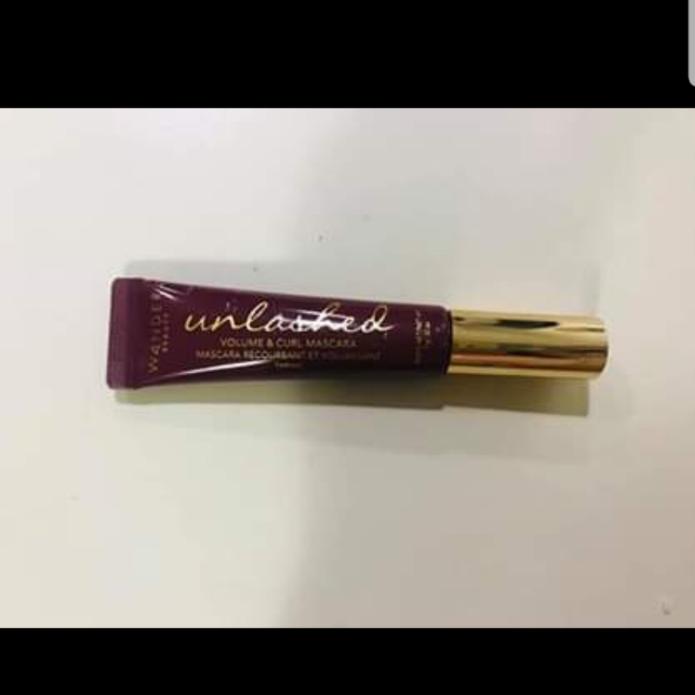 SOLD Wander Beauty Mascara
